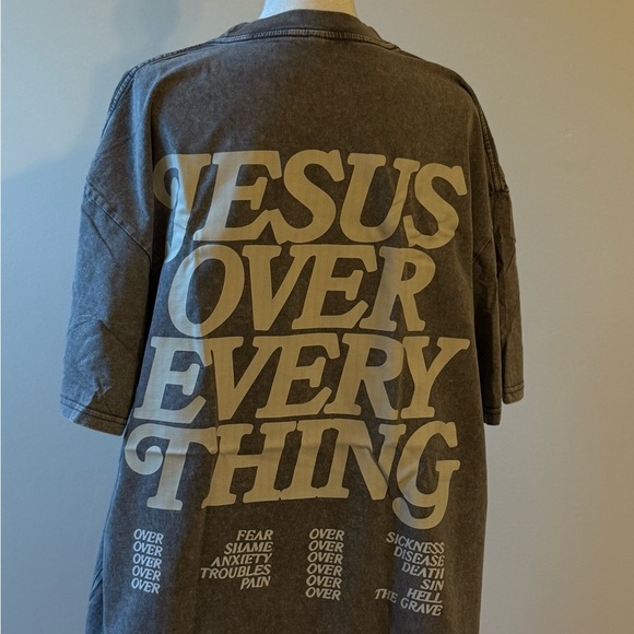 Gray Graphic T-Shirt - Picture 4 of 7